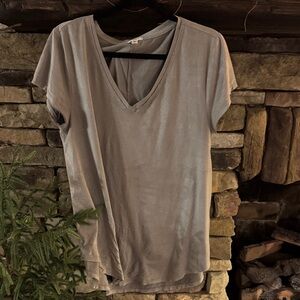 Dylan Light Gray V-Neck Short Sleeve Tee